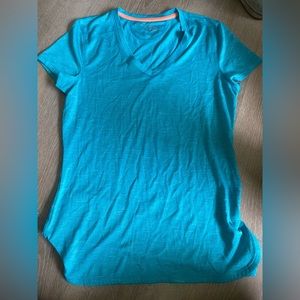 Women’s athletic shirt size medium